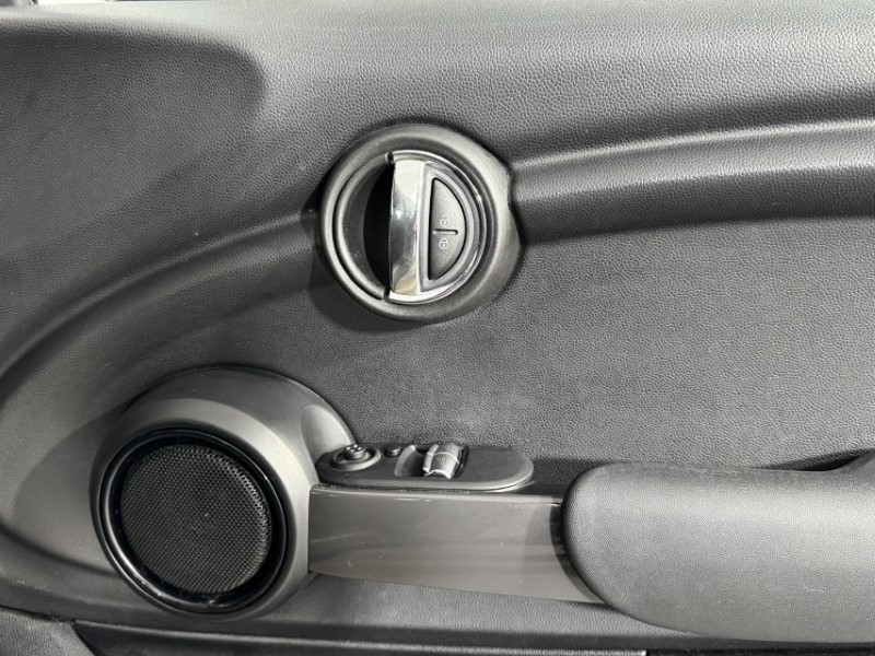 2017 (67) MINI HATCHBACK 1.5 Cooper 3dr 5257513