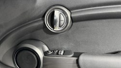 2017 (67) MINI HATCHBACK 1.5 Cooper 3dr 5257513