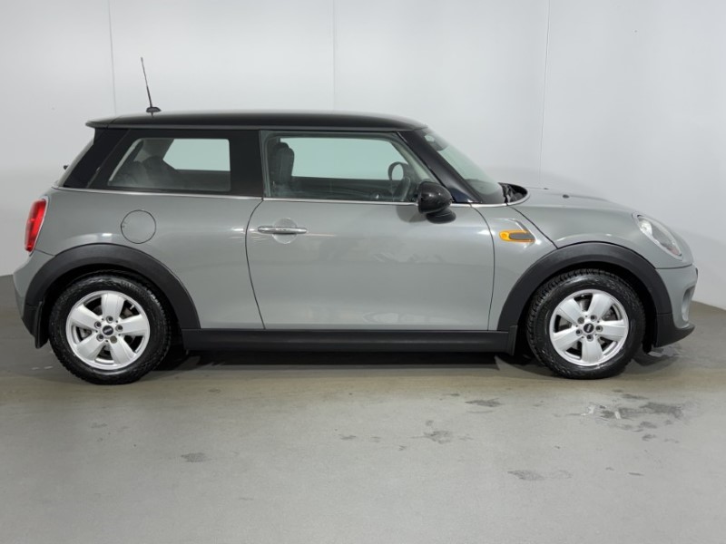 2017 (67) MINI HATCHBACK 1.5 Cooper 3dr 5257584