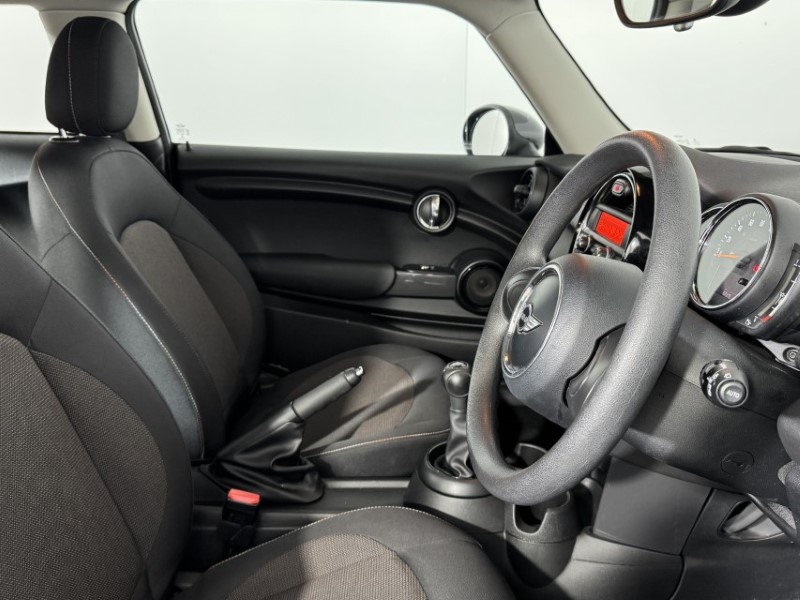 2017 (67) MINI HATCHBACK 1.5 Cooper 3dr 5257509