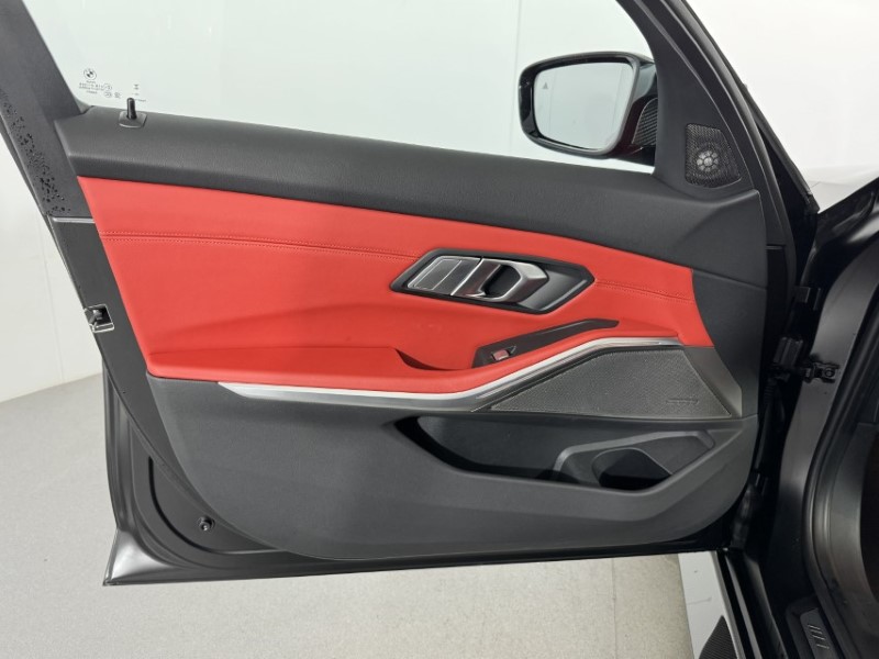 2026 (26) BMW M3 xDrive 530 Competition M 4dr Step Auto 5814894