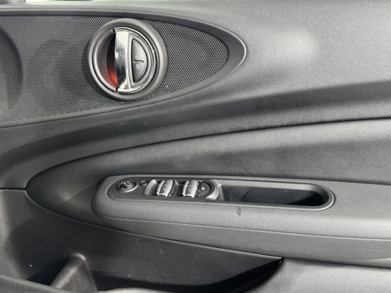 2016 (66) MINI CLUBMAN 1.5 Cooper 6dr Auto 5253686