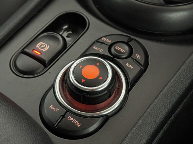 2016 (66) MINI CLUBMAN 1.5 Cooper 6dr Auto 5253671