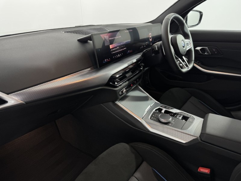 2025 (75) BMW 3 SERIES 320i M Sport 4dr Step Auto 5319534