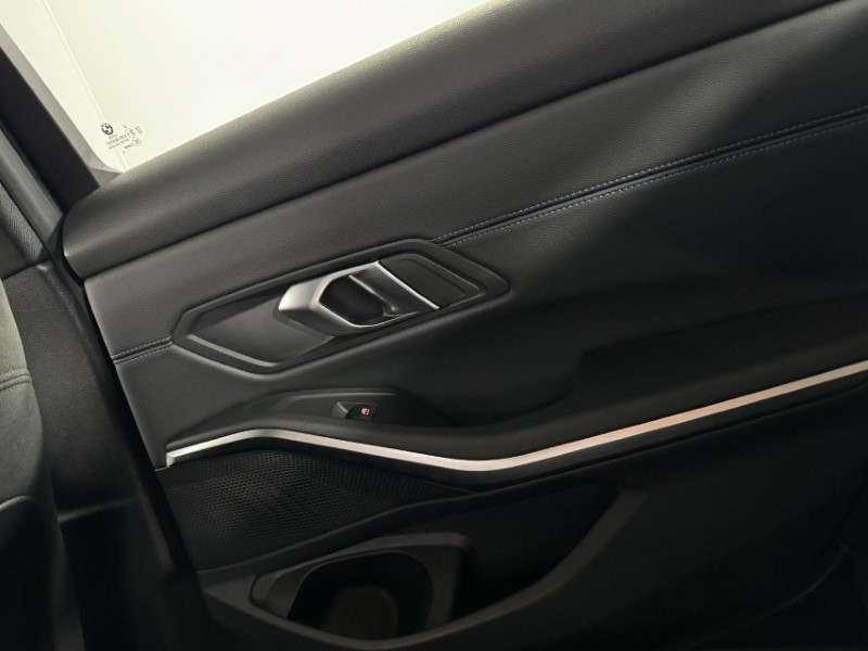 2025 (75) BMW 3 SERIES 320i M Sport 4dr Step Auto 5319531