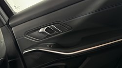 2025 (75) BMW 3 SERIES 320i M Sport 4dr Step Auto 5319531