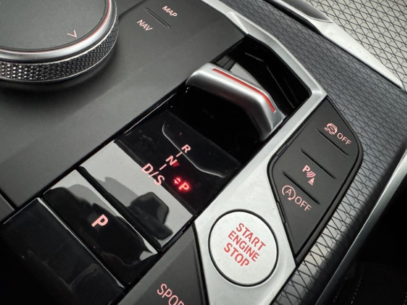 2025 (75) BMW 3 SERIES 320i M Sport 4dr Step Auto 5319490