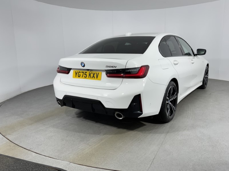 2025 (75) BMW 3 SERIES 320i M Sport 4dr Step Auto 5319549