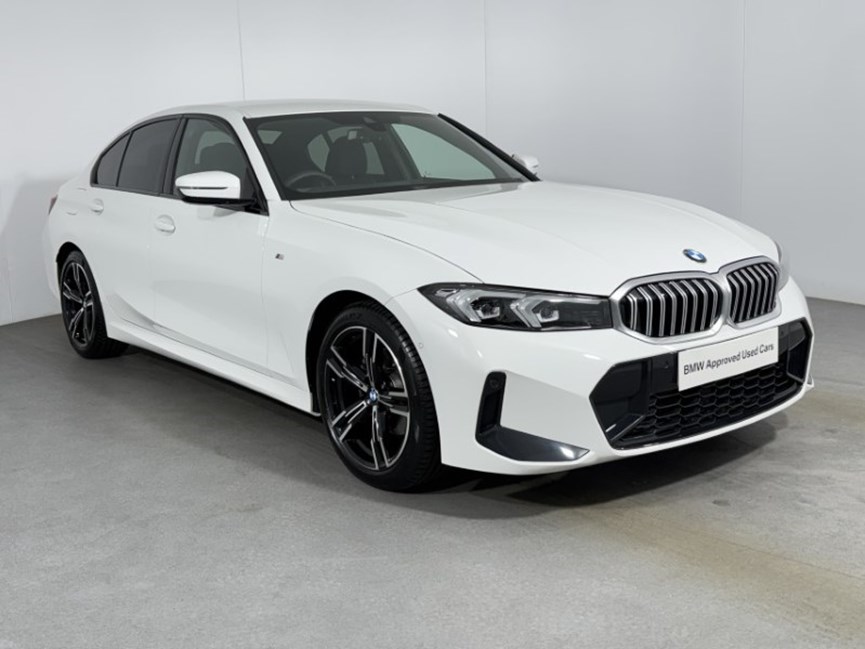 2025 (75) BMW 3 SERIES 320i M Sport 4dr Step Auto