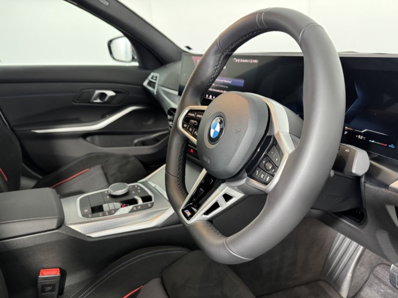 2025 (75) BMW 3 SERIES 320i M Sport 4dr Step Auto 5319507