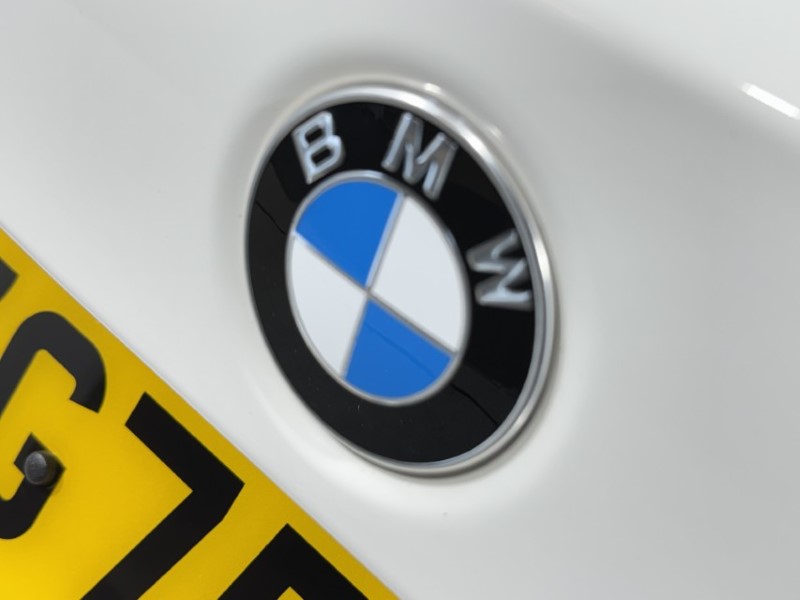 2025 (75) BMW 3 SERIES 320i M Sport 4dr Step Auto 5319524