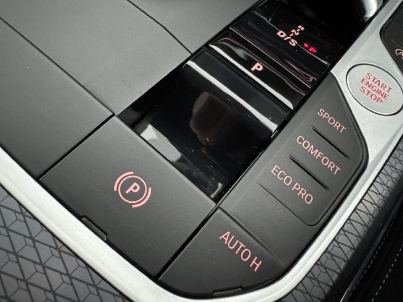 2025 (75) BMW 3 SERIES 320i M Sport 4dr Step Auto 5319489