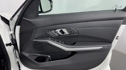 2025 (75) BMW 3 SERIES 320i M Sport 4dr Step Auto 5319511