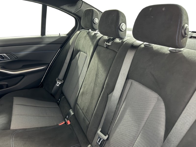 2025 (75) BMW 3 SERIES 320i M Sport 4dr Step Auto 5319528