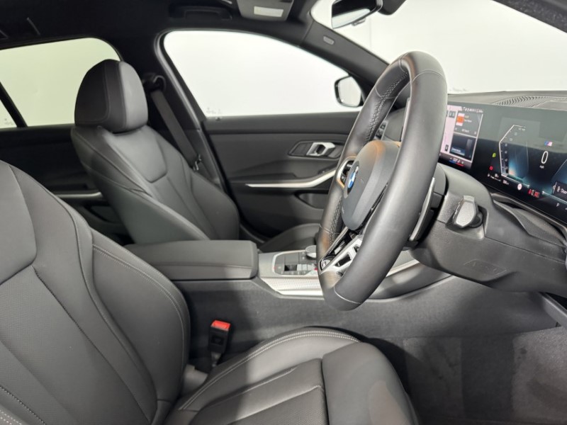 2025 (25) BMW 3 SERIES 320i M Sport 5dr Step Auto 5319897