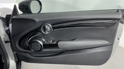 2022 (72) MINI HATCHBACK 2.0 Cooper S Classic 3dr Auto 5305603