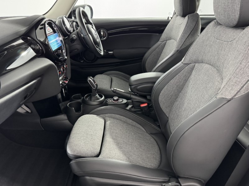 2022 (72) MINI HATCHBACK 2.0 Cooper S Classic 3dr Auto 5305634