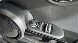 2022 (72) MINI HATCHBACK 2.0 Cooper S Classic 3dr Auto 5305605