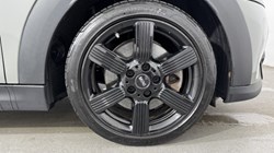 2022 (72) MINI HATCHBACK 2.0 Cooper S Classic 3dr Auto 5305609