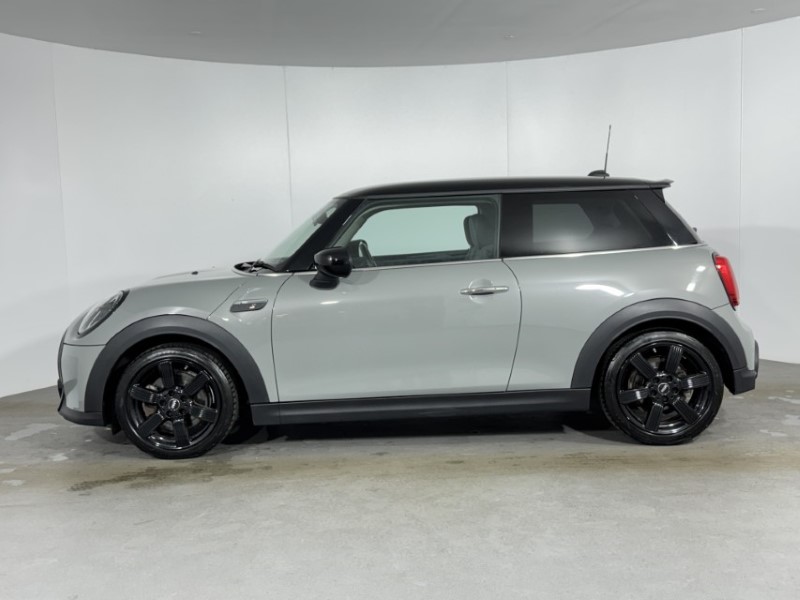 2022 (72) MINI HATCHBACK 2.0 Cooper S Classic 3dr Auto 5305640