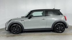 2022 (72) MINI HATCHBACK 2.0 Cooper S Classic 3dr Auto 5305640