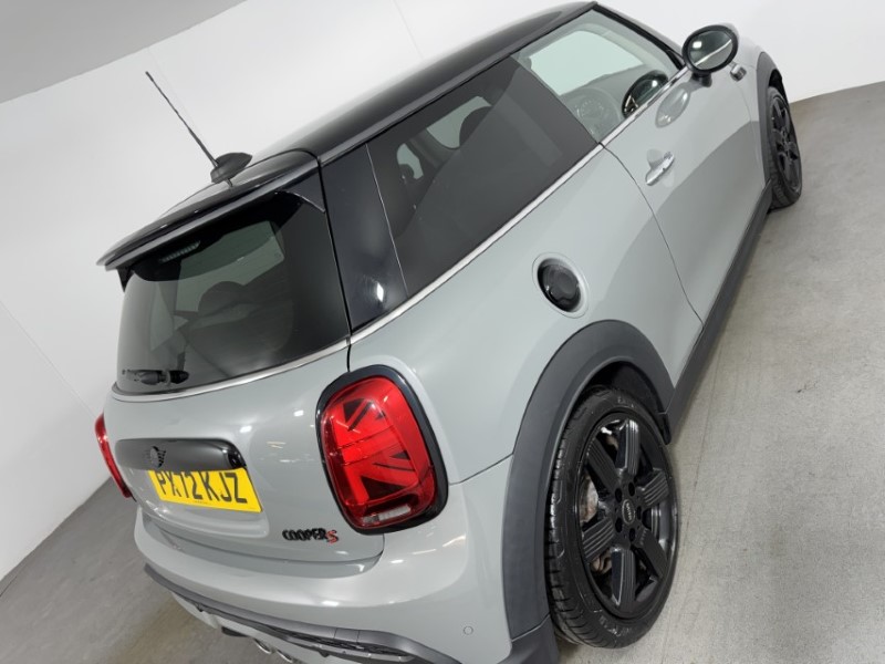 2022 (72) MINI HATCHBACK 2.0 Cooper S Classic 3dr Auto 5305617