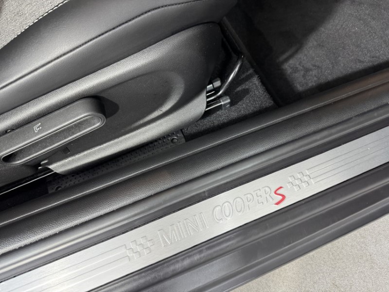 2022 (72) MINI HATCHBACK 2.0 Cooper S Classic 3dr Auto 5305602