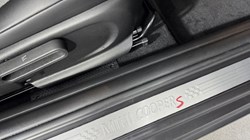 2022 (72) MINI HATCHBACK 2.0 Cooper S Classic 3dr Auto 5305602