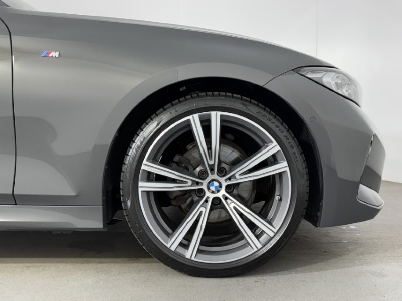 2024 (74) BMW 3 SERIES 320i M Sport 5dr Step Auto 5382465