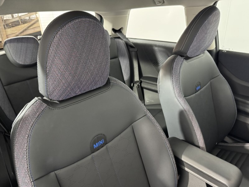 2024 (24) MINI COOPER 1.5 C Classic 3dr Auto 5297877