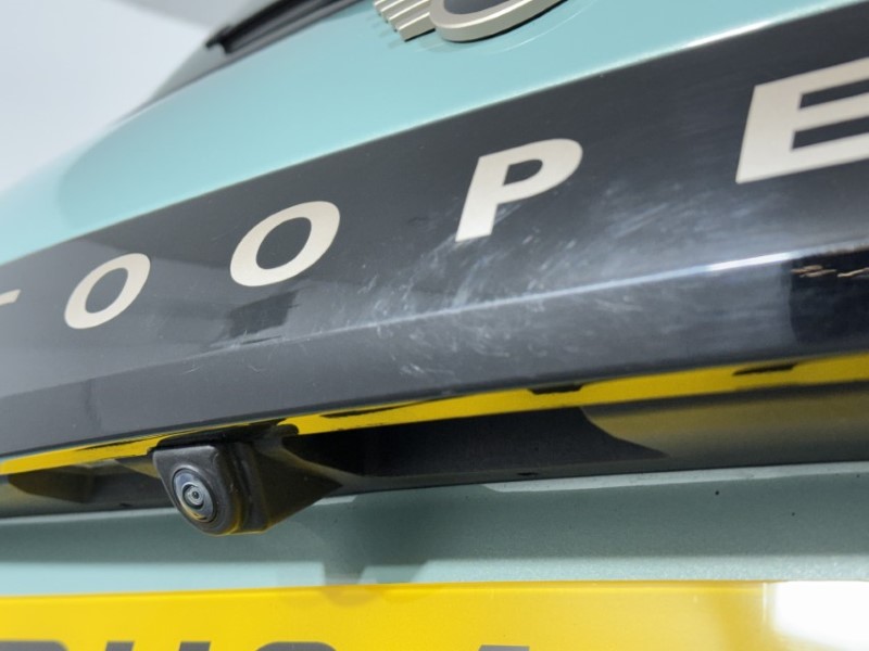 2024 (24) MINI COOPER 1.5 C Classic 3dr Auto 5297885