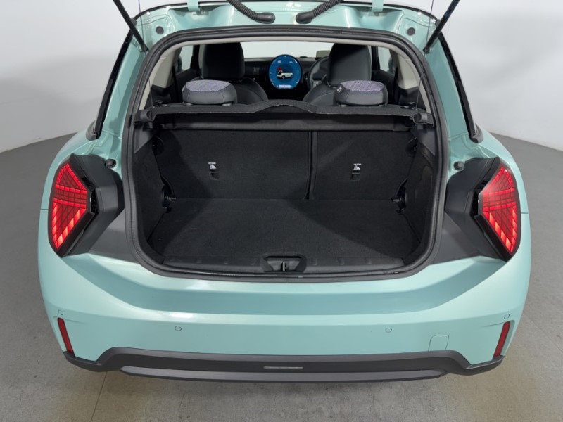 2024 (24) MINI COOPER 1.5 C Classic 3dr Auto 5297888