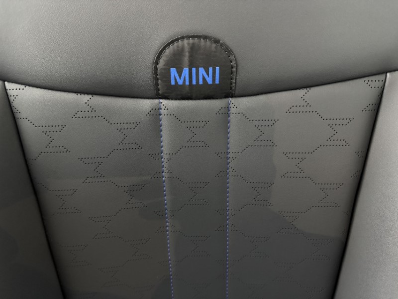 2024 (24) MINI COOPER 1.5 C Classic 3dr Auto 5297878