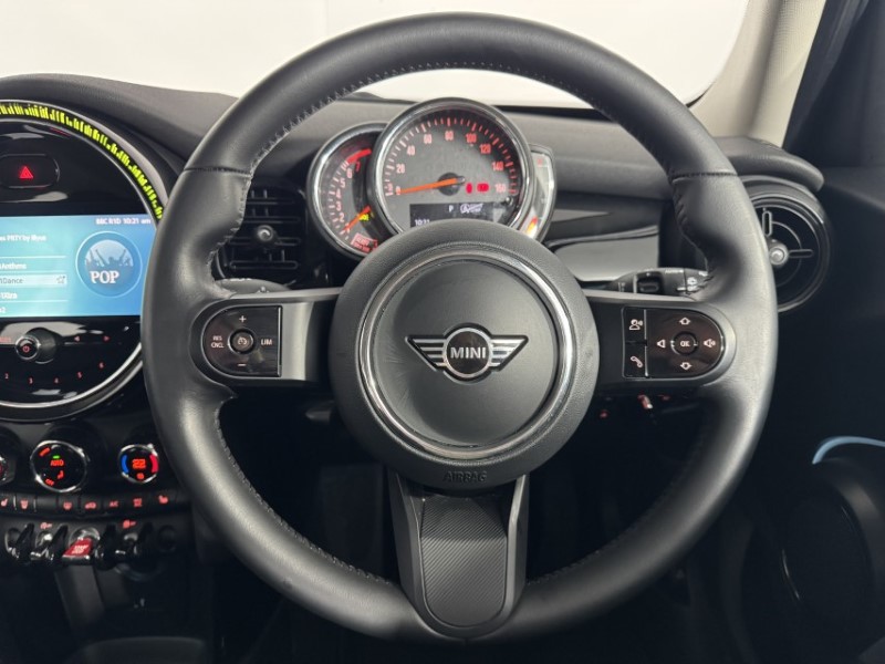 2022 (22) MINI HATCHBACK 1.5 Cooper Classic 5dr Auto 5305699