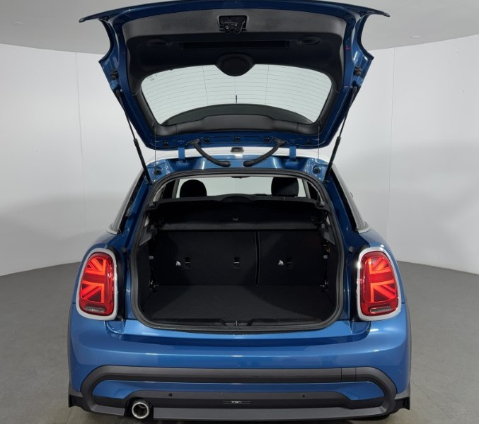 2022 (22) MINI HATCHBACK 1.5 Cooper Classic 5dr Auto 5305731