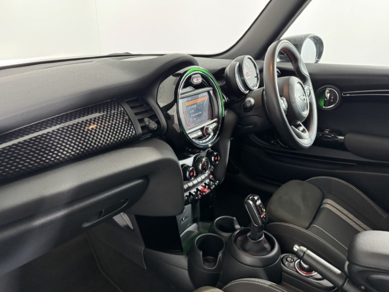 2019 (69) MINI HATCHBACK 2.0 Cooper S Sport II 3dr Auto 5297776