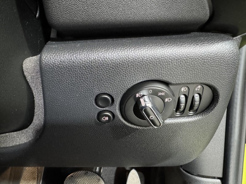 2022 (72) MINI HATCHBACK 1.5 Cooper Classic 5dr Auto 5385725