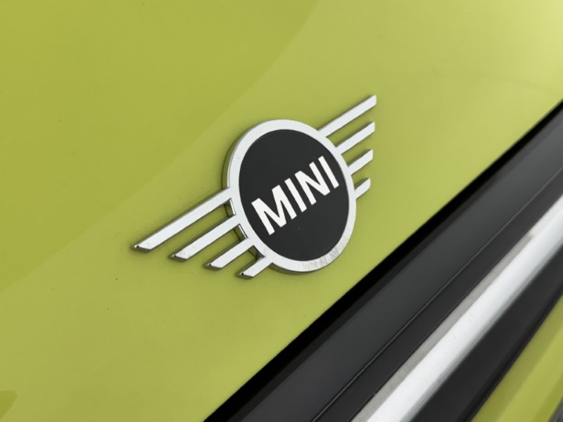 2022 (72) MINI HATCHBACK 1.5 Cooper Classic 5dr Auto 5385733