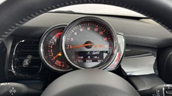 2022 (72) MINI HATCHBACK 1.5 Cooper Classic 5dr Auto 5385712