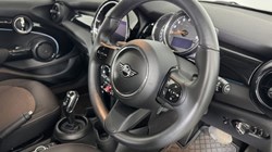 2022 (72) MINI HATCHBACK 1.5 Cooper Classic 5dr Auto 5385729