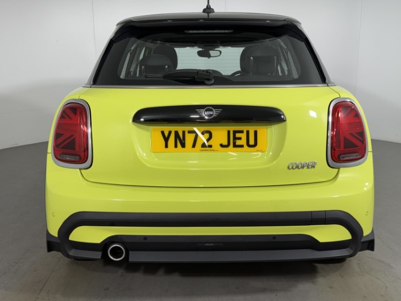2022 (72) MINI HATCHBACK 1.5 Cooper Classic 5dr Auto 5385764