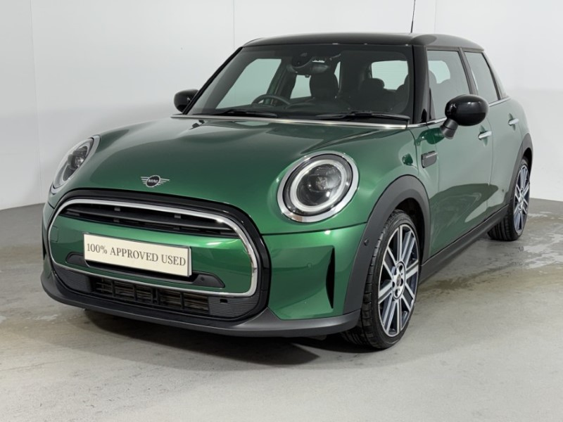 2023 (23) MINI HATCHBACK 1.5 Cooper Exclusive Premium Plus 5dr Auto 5310585