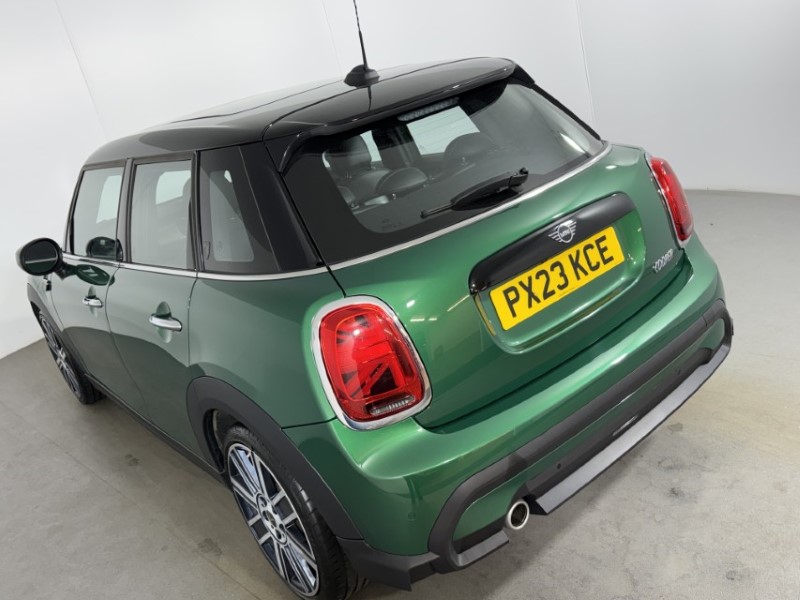 2023 (23) MINI HATCHBACK 1.5 Cooper Exclusive Premium Plus 5dr Auto 5310279