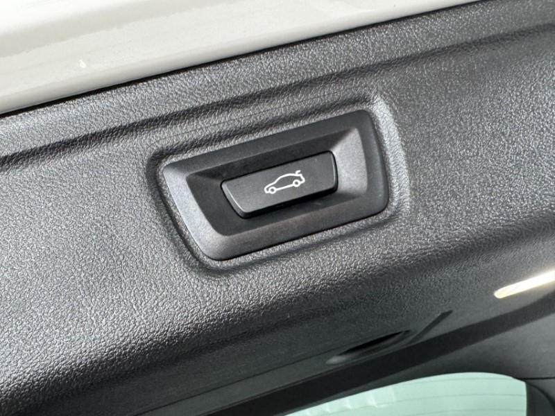 2025 (25) BMW 3 SERIES 320i M Sport 5dr Step Auto 5310822