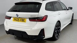 2025 (25) BMW 3 SERIES 320i M Sport 5dr Step Auto 5310858