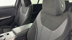 2025 (25) BMW 3 SERIES 320i M Sport 5dr Step Auto 5310839