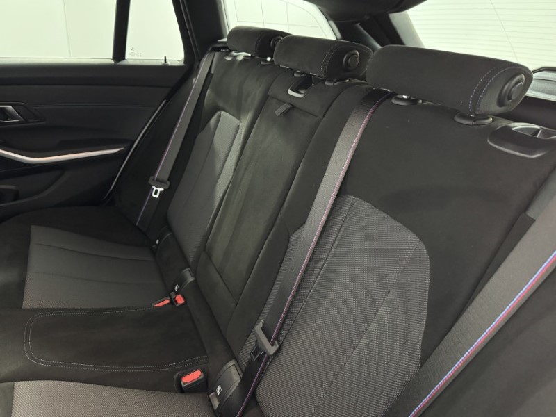 2025 (25) BMW 3 SERIES 320i M Sport 5dr Step Auto 5310828