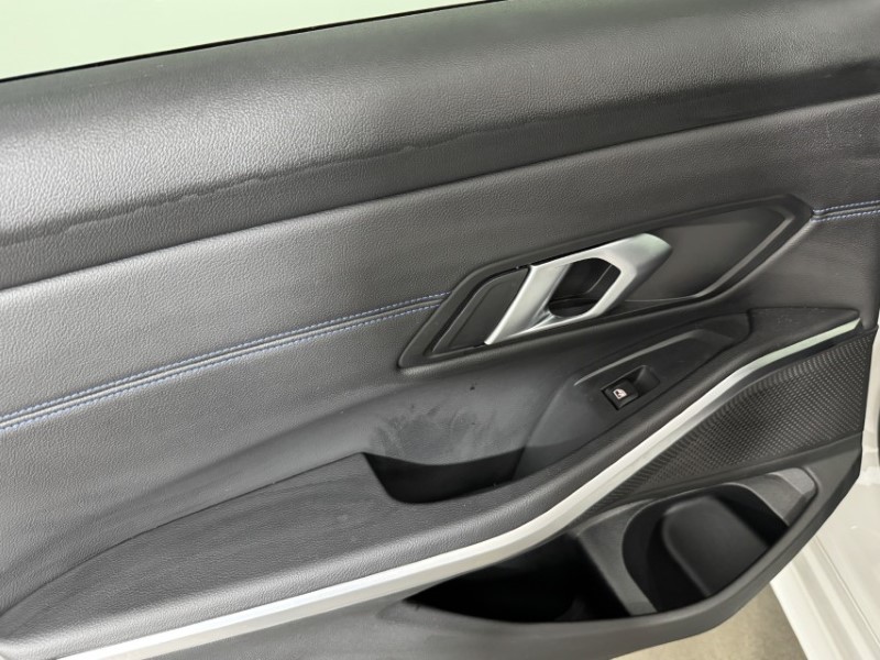 2025 (25) BMW 3 SERIES 320i M Sport 5dr Step Auto 5310835