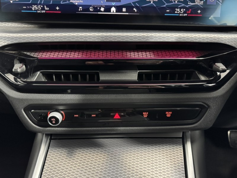 2025 (25) BMW 3 SERIES 320i M Sport 5dr Step Auto 5310784