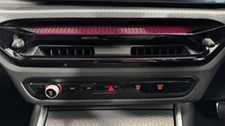 2025 (25) BMW 3 SERIES 320i M Sport 5dr Step Auto 5310784